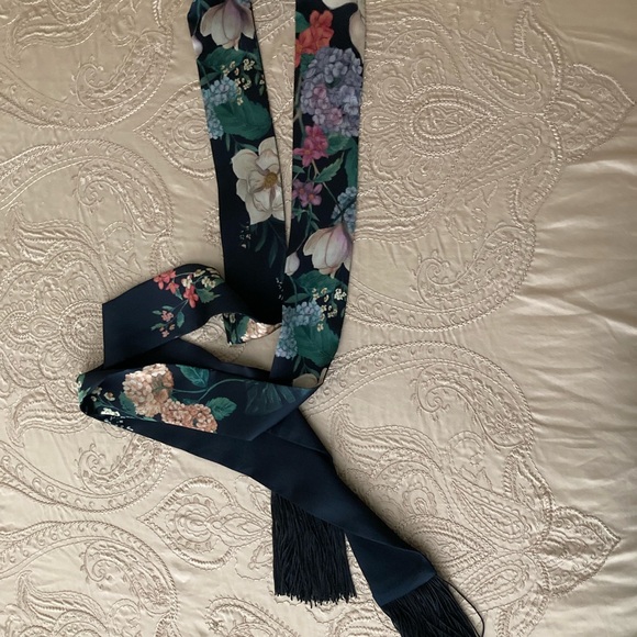 👗👗Teri Jon Floral Dress Size 10 Long Sleeve Black Multicolor - Picture 8 of 10